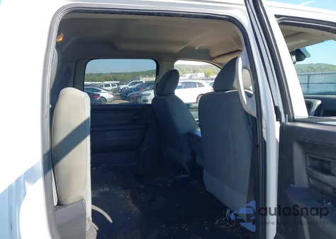 2015 Ram 1500 Express z USA, uszkodzony, nr VIN 1C6RR6KT9FS668908